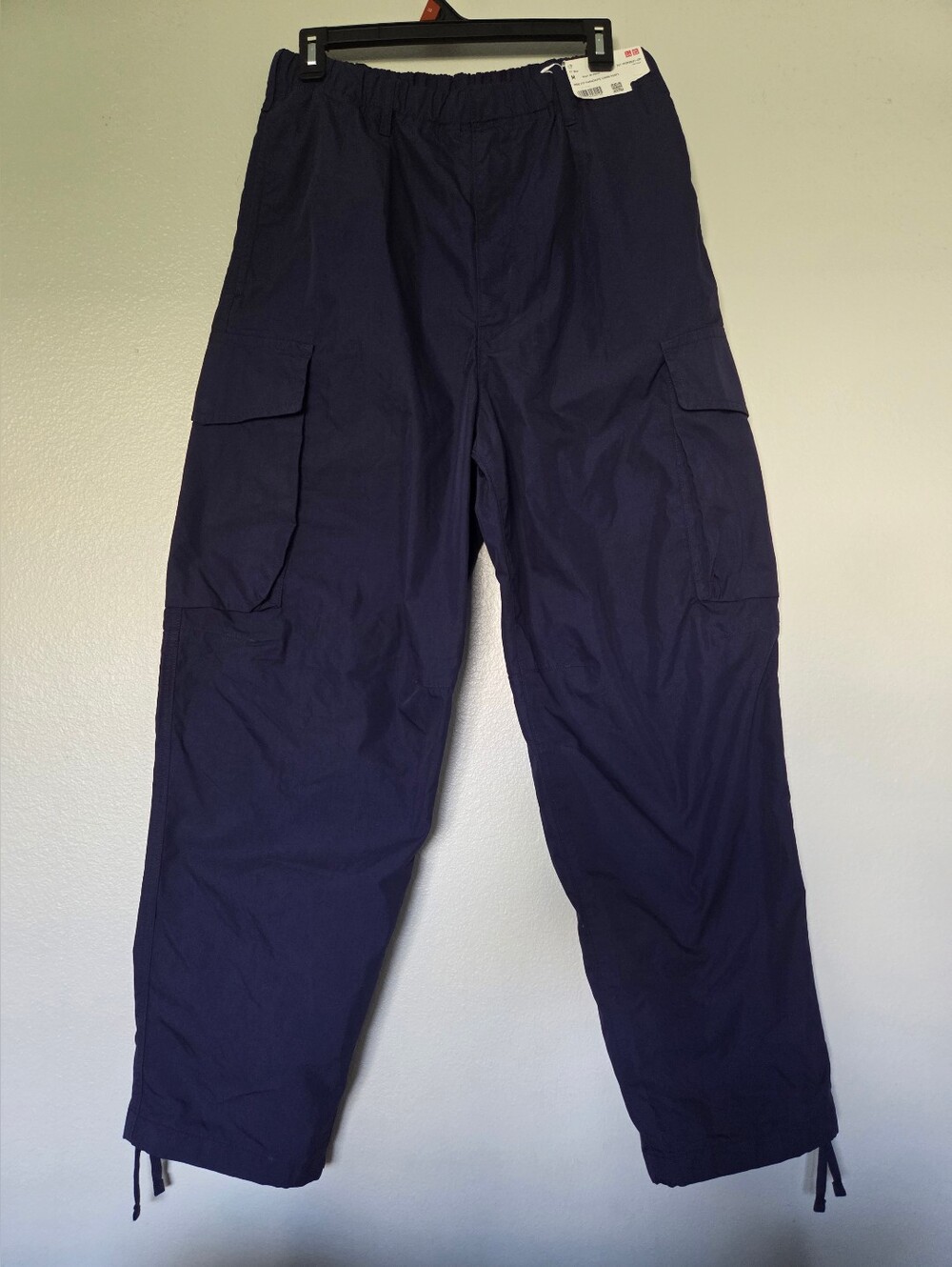 Uniqlo U Wide Fit Parachute Unisex Cargo Pants in Navy Blue Size M